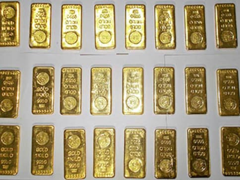 Another gold haul at Kolkata airport, officials recover 5 kg gold ...