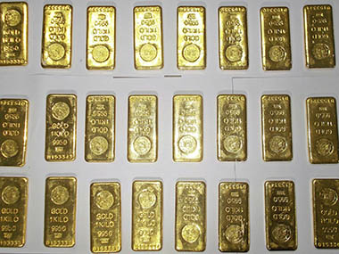 Another gold haul at Kolkata airport, officials recover 5 kg gold  Another gold haul at Kolkata airport, officials recover 5 kg gold