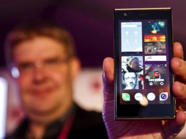 Former Nokia engineers launch new Jolla smartphone 