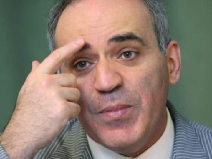 Former world champion Garry Kasparov comes out of retirement after 12 years