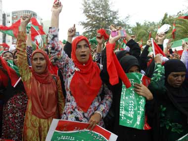 Commonwealth decides to wait till Saturday on Maldives prez issue Commonwealth decides to wait till Saturday on Maldives prez issue