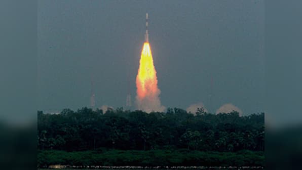 Will Isro Mars mission start an Indo-China space race?