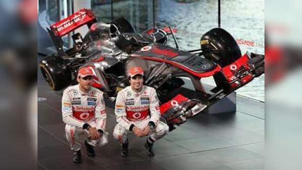 McLaren could stay with Jenson Button, Sergio Perez for 2014 season