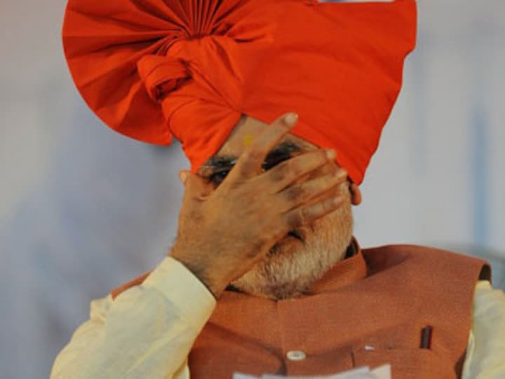 Modi mocks low turnout at Rahul Gandhi's Delhi rally