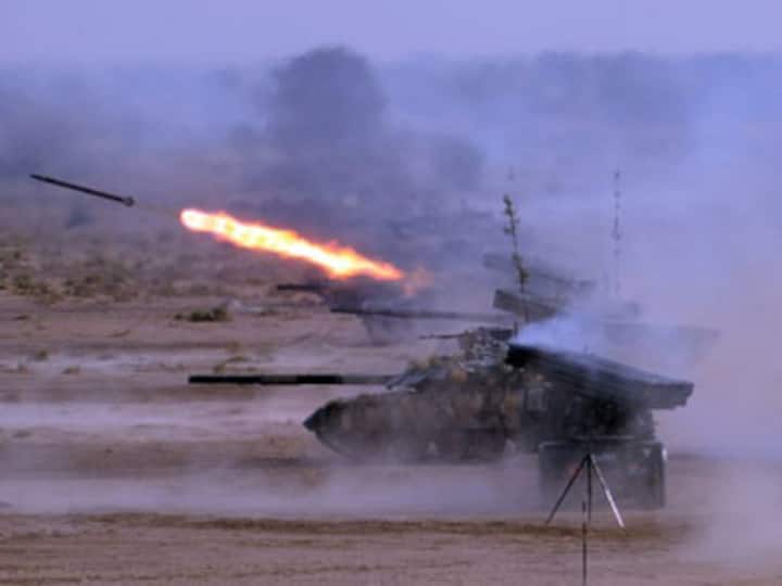Pakistan test fires short range missile Nasr
