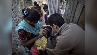Pakistan starts administering polio injections for the first time