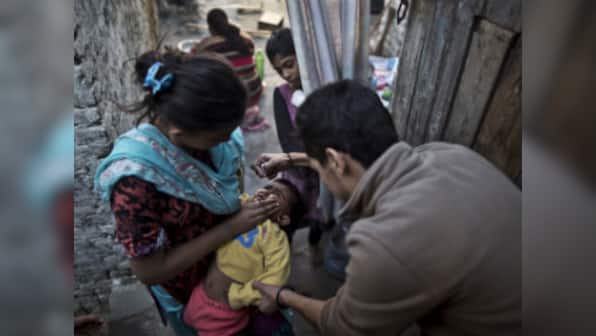 Pakistan starts administering polio injections for the first time
