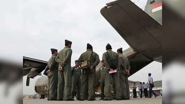 Clinic in typhoon-hit city overrun with patients, but no facilities 