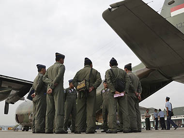 Clinic in typhoon-hit city overrun with patients, but no facilities Clinic in typhoon-hit city overrun with patients, but no facilities