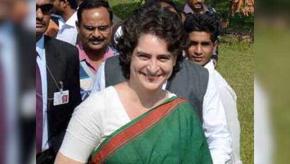 Priyanka pays tributes to Indira in Rae Bareli
