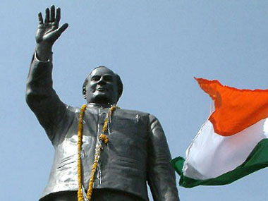 Cong workers protest after Rajiv Gandhi statue vandalised in TN Cong workers protest after Rajiv Gandhi statue vandalised in TN