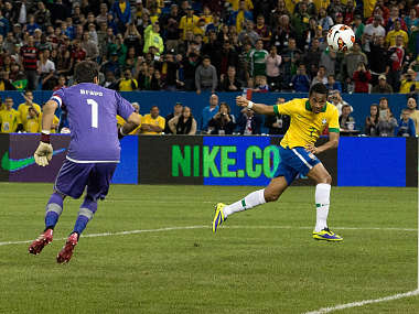 'Chile killer' Robinho gives Brazil 2-1 win 'Chile killer' Robinho gives Brazil 2-1 win