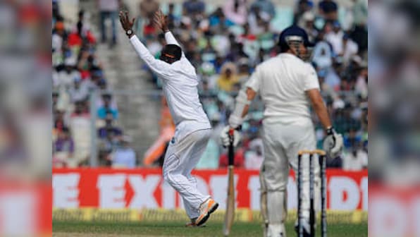 Heartbreak for Eden Gardens as Sachin bows out early
