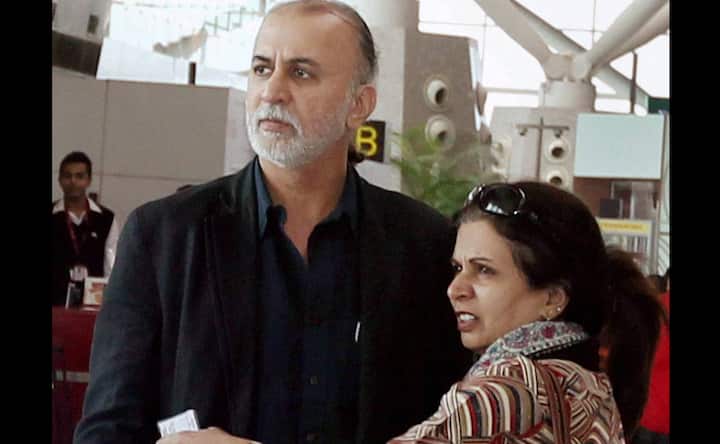Photos: Tejpal leaves for Goa with family by his side Photos: Tejpal leaves for Goa with family by his side