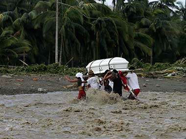 Haiyan Live: Official death toll of typhoon estimated at 942 Haiyan Live: Official death toll of typhoon estimated at 942