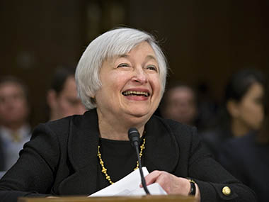 US Fed hikes key rate from near 0 to 0.25-0.5% for first time in 9 years US Fed hikes key rate from near 0 to 0.25-0.5% for first time in 9 years