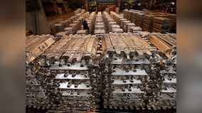 Novelis Q4 sales dive 12% to $2.7 bn as commodity prices fall, shipments decline; firm on capacity additions