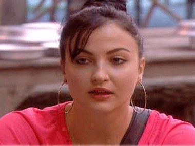 Salman Khan made me feel comfortable in Bigg Boss: Elli Avram Salman Khan made me feel comfortable in Bigg Boss: Elli Avram