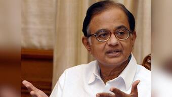 P Chidambaram meets Karunanidhi, no decision yet on PM's visit to CHOGM
