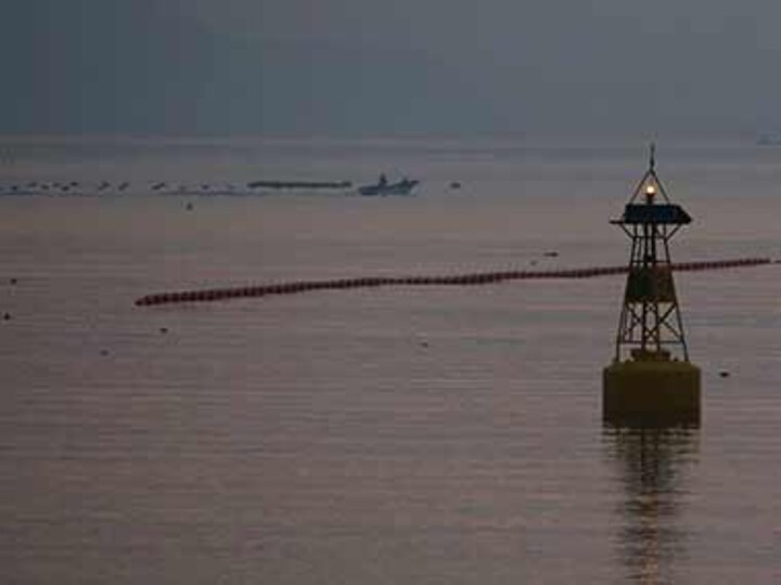 2 dead, 24 missing as two ships sink off China coast