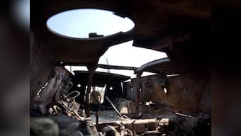 Egypt violence: 11 killed after suicide bomb hits bus convoy