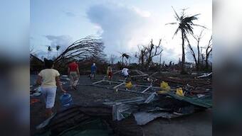 World governments, agencies begin major relief effort for typhoon Haiyan