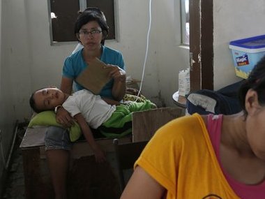 Philippines government defends Typhoon Haiyan relief efforts Philippines government defends Typhoon Haiyan relief efforts