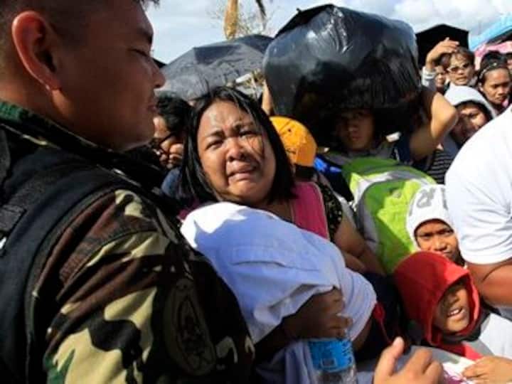Official Haiyan death toll rises to 2,360 Official Haiyan death toll rises to 2,360