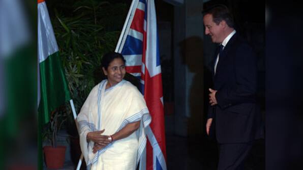 David Cameron meets Mamata, assures British investment in West Bengal