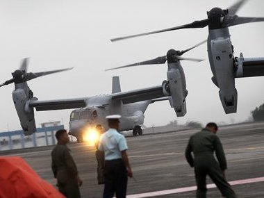 Car bomb found in Manila airport, four arrested Car bomb found in Manila airport, four arrested