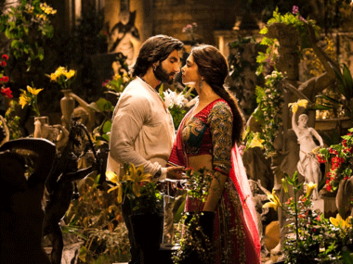 Have you seen?: Deepika and Ranveer on Ram Leela poster