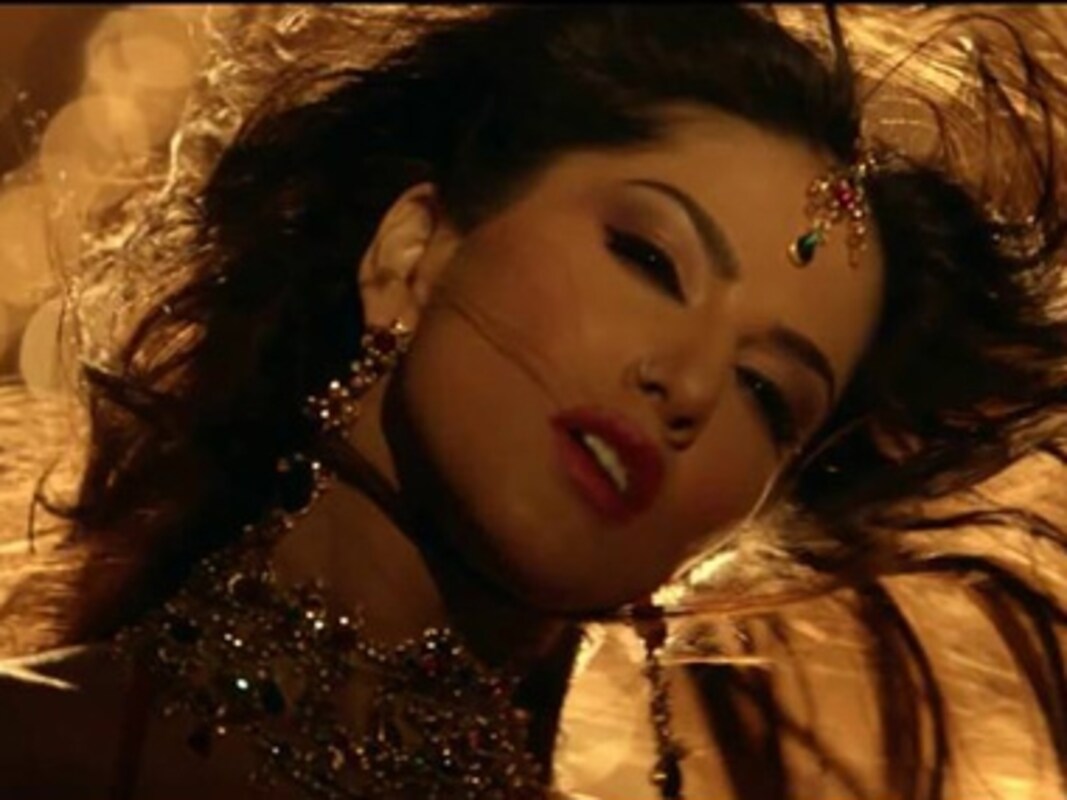Karishma Sharma Xxx Com - Sunny Leone injured during the shoot of Tina and Lolo-Entertainment News ,  Firstpost