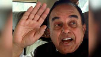 Jayalalithaa should apologise to Kanchi seers: Swamy