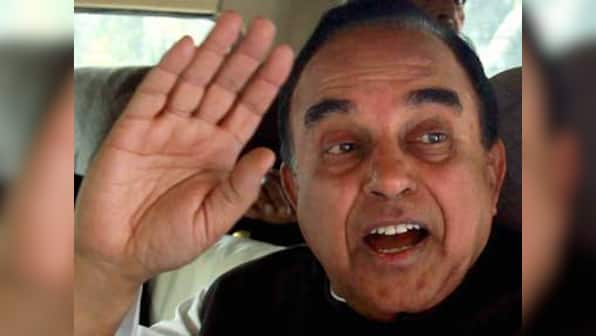 Jayalalithaa should apologise to Kanchi seers: Swamy