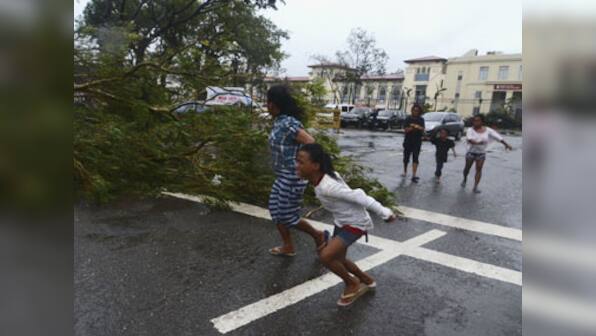 Typhoon Haiyan makes landfall in Philippines killing at least four