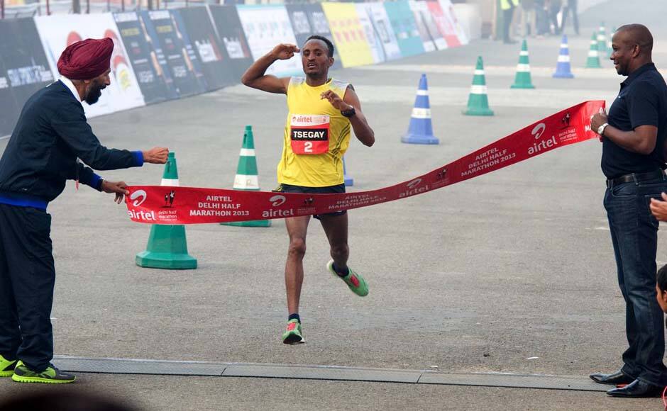 He was followed home by Kenyans Geoffrey Kipsang in 59.30 and Wilson Kiprop (59.49). Kipsang, the fastest athlete of the year (58.54) was coping with the loss of his 17-year-old brother Elais, who passed away on Friday and overcame his grief to run a brave race, but was thwarted in his bid to win the race by Tsegay. Naresh Sharma