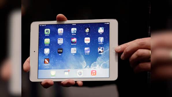 Baby seat with iPad holder stirs controversy