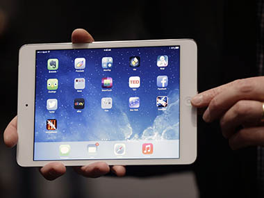 Baby seat with iPad holder stirs controversy Baby seat with iPad holder stirs controversy