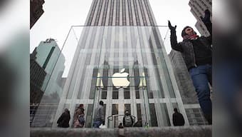 Justice Department defends Apple monitor in e-books case