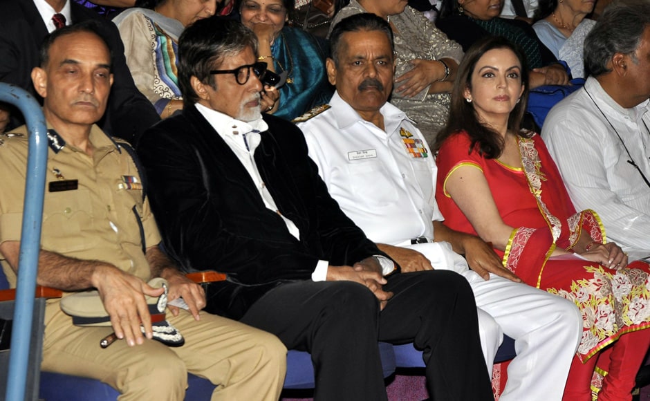 Spotted: Big B, Nita Ambani At Public Awareness Program – Firstpost