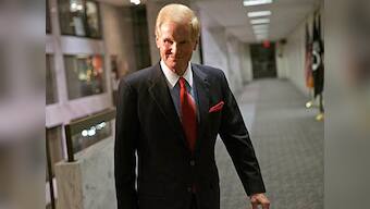 US senator offers to go to Iran for CIA contractor 