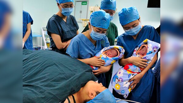 China plans to introduce 'baby bonus' to encourage couples to have second child
