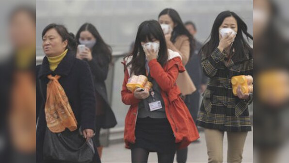Beijing suffers from heavy smog once again, yellow alert issued
