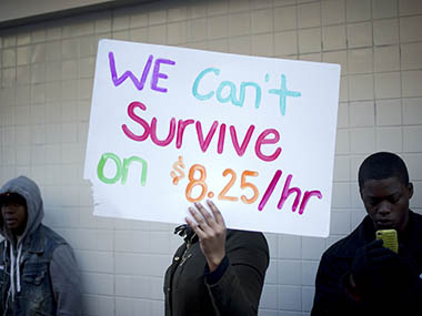 McDonald's, Starbucks' CEOs earn 1,000 times more than staff at bottom McDonald's, Starbucks' CEOs earn 1,000 times more than staff at bottom