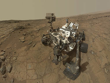 NASA's Curiosity rover stuck in sand on Mars' Hidden Valley NASA's Curiosity rover stuck in sand on Mars' Hidden Valley