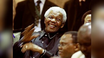 Mandela's mass memorial service brings foes together