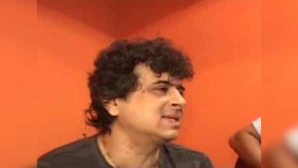 Palash Sen raises hackles at IIT-B: Are there good-looking girls here?
