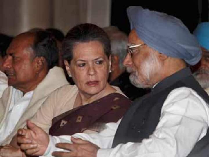 The Telangana conundrum: PM, Sonia meet with top Congress leaders