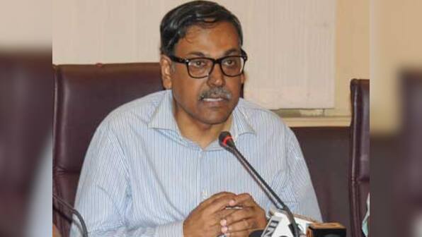  Govt warns of tough action against service tax evaders