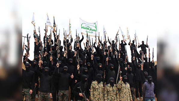 US, Britain suspend aid to north Syria after Islamists seize weapons store